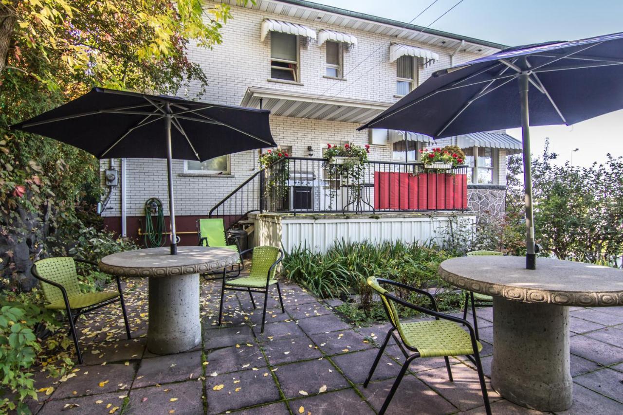 Gite Au P'Tit Manoir B&B Chicoutimi エクステリア 写真