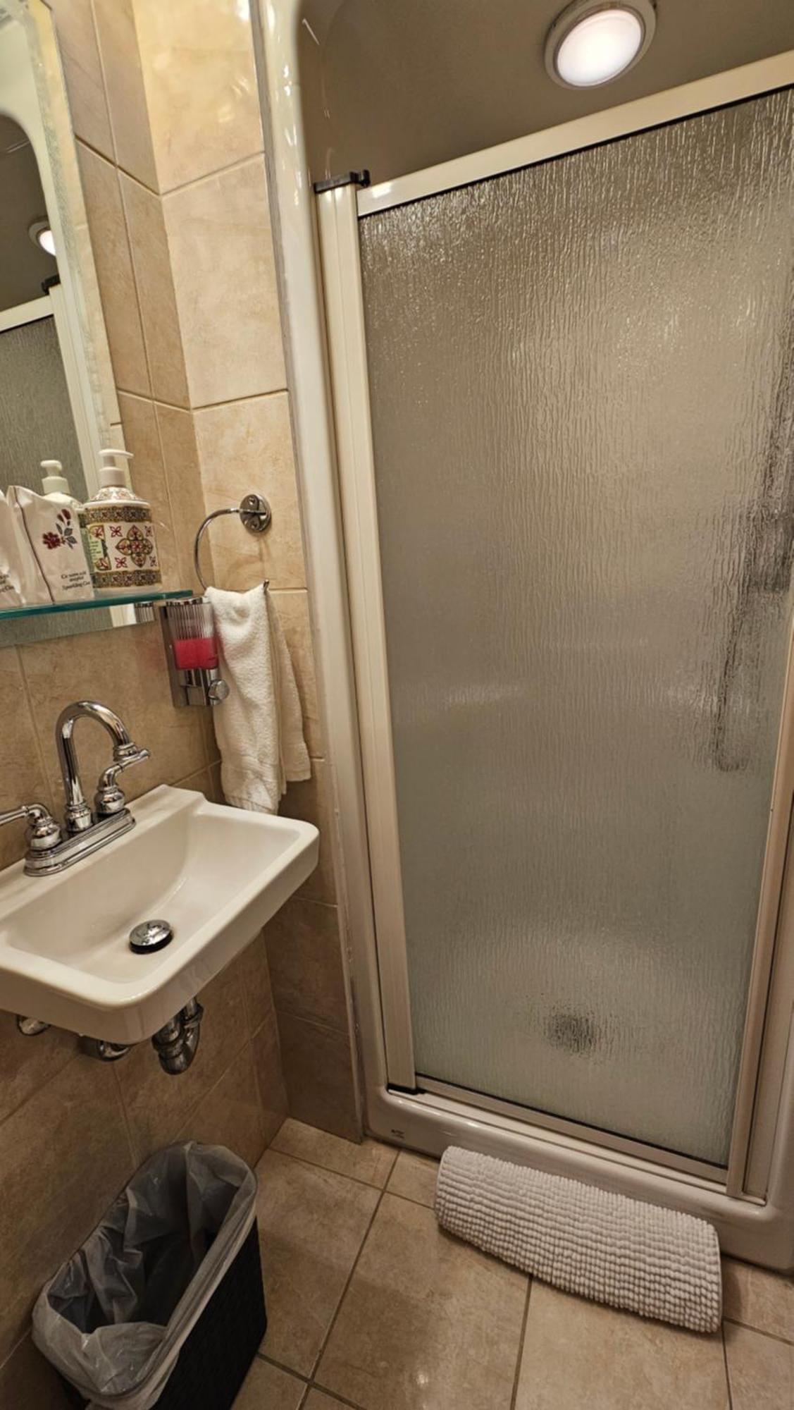 Gite Au P'Tit Manoir B&B Chicoutimi エクステリア 写真